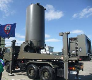 2012年入间基地展出的J/TPS-102雷达