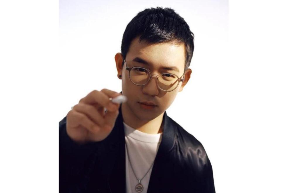 刘家辉(白皮书乐队主唱\吉他)_搜狗百科