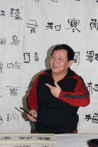 周志伟个人照片