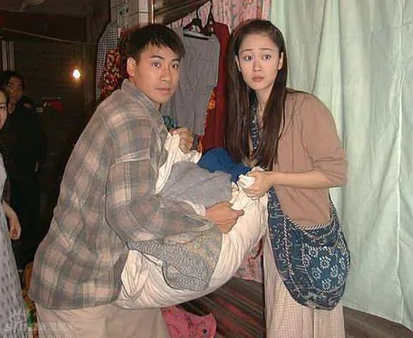 汪洋中的一条船