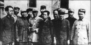 1946在齐齐哈尔与中共中央西满分局领导合影
