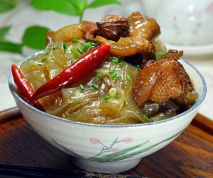 炒好的鸭肉