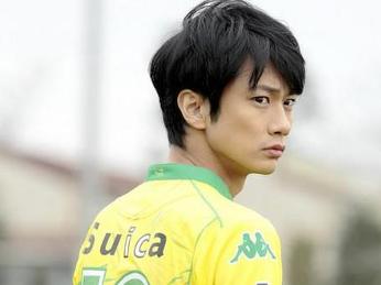 村悠一河野敦彦马场良马角色演员编辑2演员表讲述31岁的职业足球运动