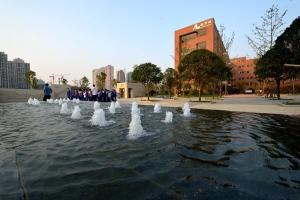 湖南师大附中梅溪湖中学图册