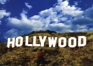 1923年HOLLYWOOD被树立在山坡上