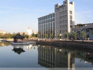 学校建筑