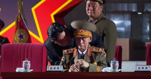 金正恩和玄哲海出席第七届全国老兵大会