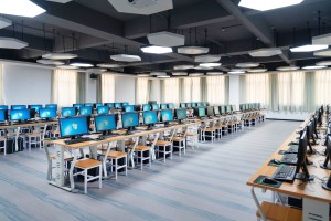 广州华立学院实验室