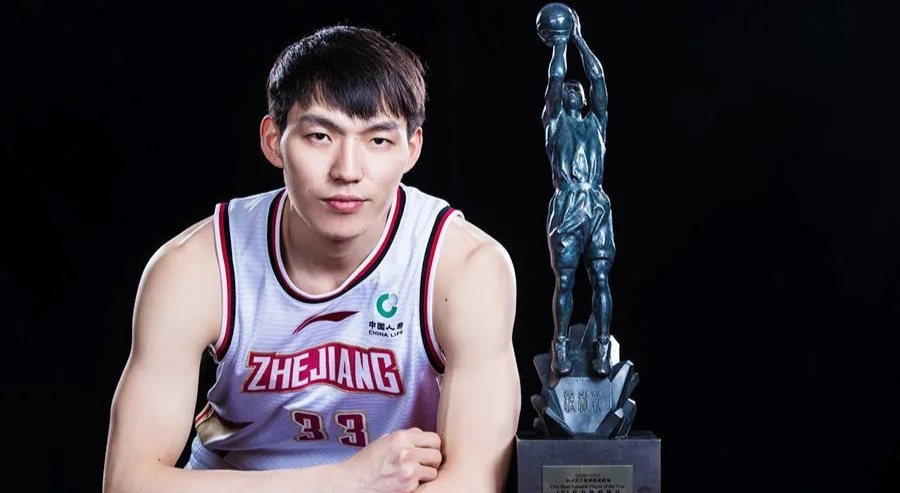 吴前代表浙江金牛替补出战1分钟,得到1篮板,完成个人