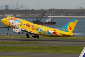 全日空口袋妖怪装饰的波音747