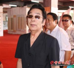 克里木 舞台演出照片