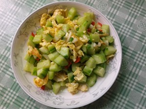 黄瓜炒鸡蛋