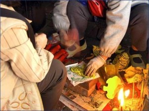 惊蛰民间习俗“打小人”