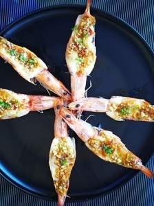 蒜蓉开边虾食材