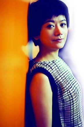 桐华"大汉情缘"系列共三部,分别是《大漠谣》《云中歌》《解忧曲》.