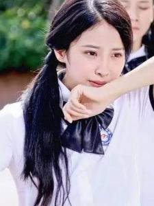 赖雨濛