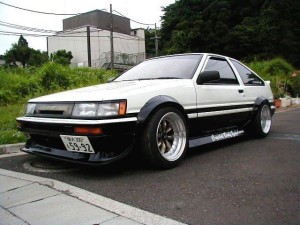 丰田AE86