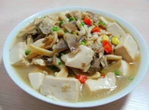 炖豆腐泡的热量 300