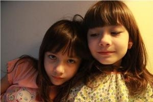 左lisa右naomi