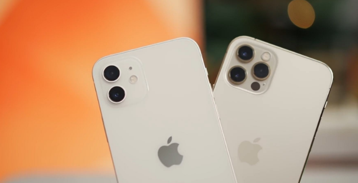 12(3)苹果的iphone 12系列包括一系列磁铁,可以帮助手机对准苹果