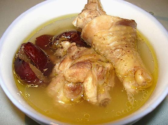 红枣圆肉鸽子汤