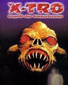 电影《魔卵》又名《第三类外星人》,外文片名《xtro》,是由harry