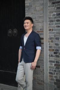 汤非在东关街拍摄《扬州小调》MTV
