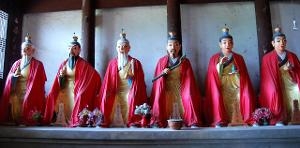玉鼎、太乙、黄龙、文殊、普贤、慈航六金仙