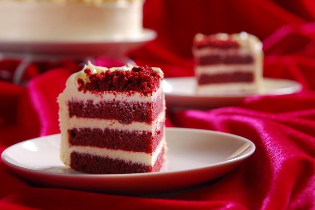 红丝绒蛋糕(以面粉为主要用料的甜品)
