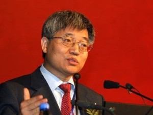 张维迎