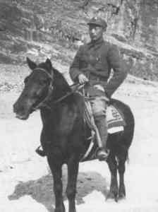1938年9月，聂荣臻在蛟潭庄留影