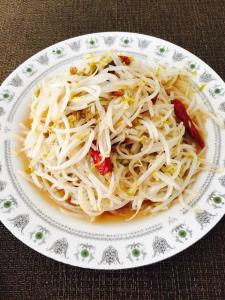 炝炒绿豆芽