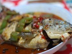 红烧鲫鱼