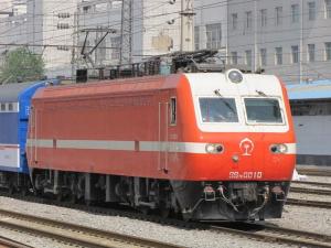 韶山7E型0010号机车