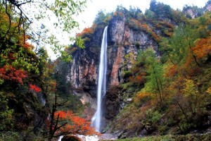 官鹅沟飞瀑