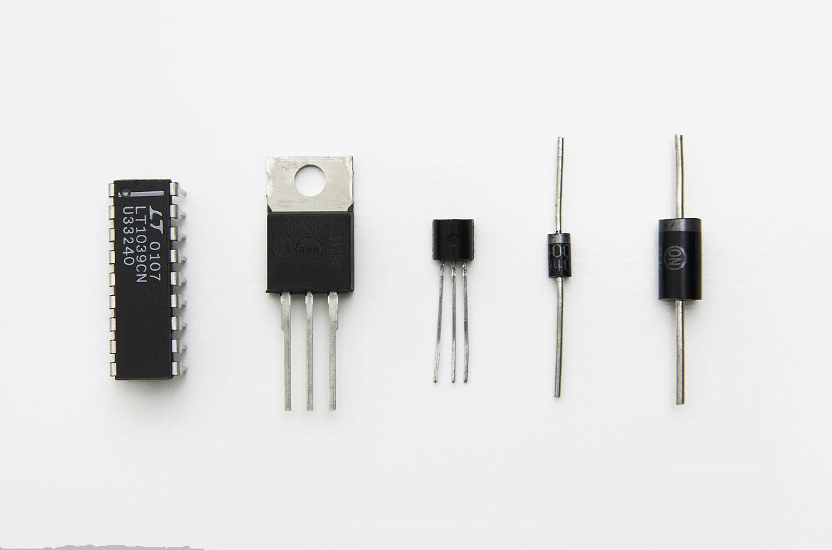 7 格兰仕微波炉高压电容升压滤波电容云母片单向二极管保险丝 2017年