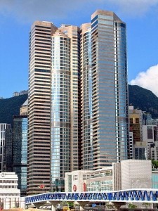 交易广场(exchange square)是中国香港的一组办公大楼,位于香港岛中环