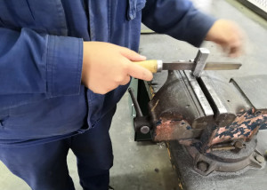 钳工