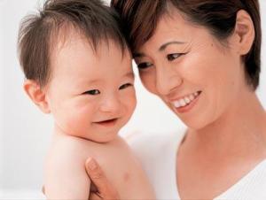 母亲:男孩的“安全岛”和“放飞基地”