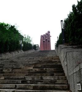 纪念塔