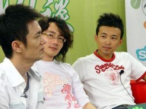 红蓝铅笔访谈照