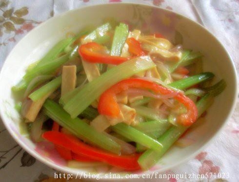 芹菜炒洋葱豆腐 0