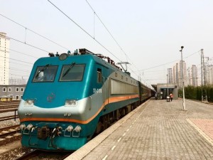 改造为AC380V供电的韶山9型0008号机车