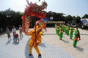 群众庆祝舟山获批群岛新区