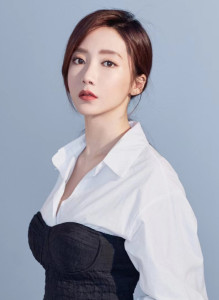 今日更新王萌黎的经纪人微信号tzcm2022