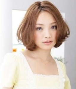 女生纹理烫发型