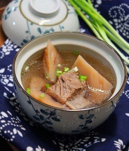 莲藕排骨汤
