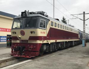 配属安康机务段的韶山7C型0126号机车