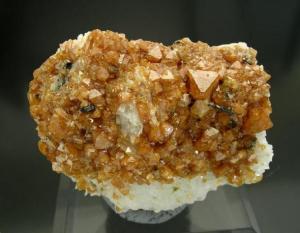 细晶石