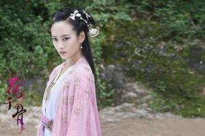 霓漫天